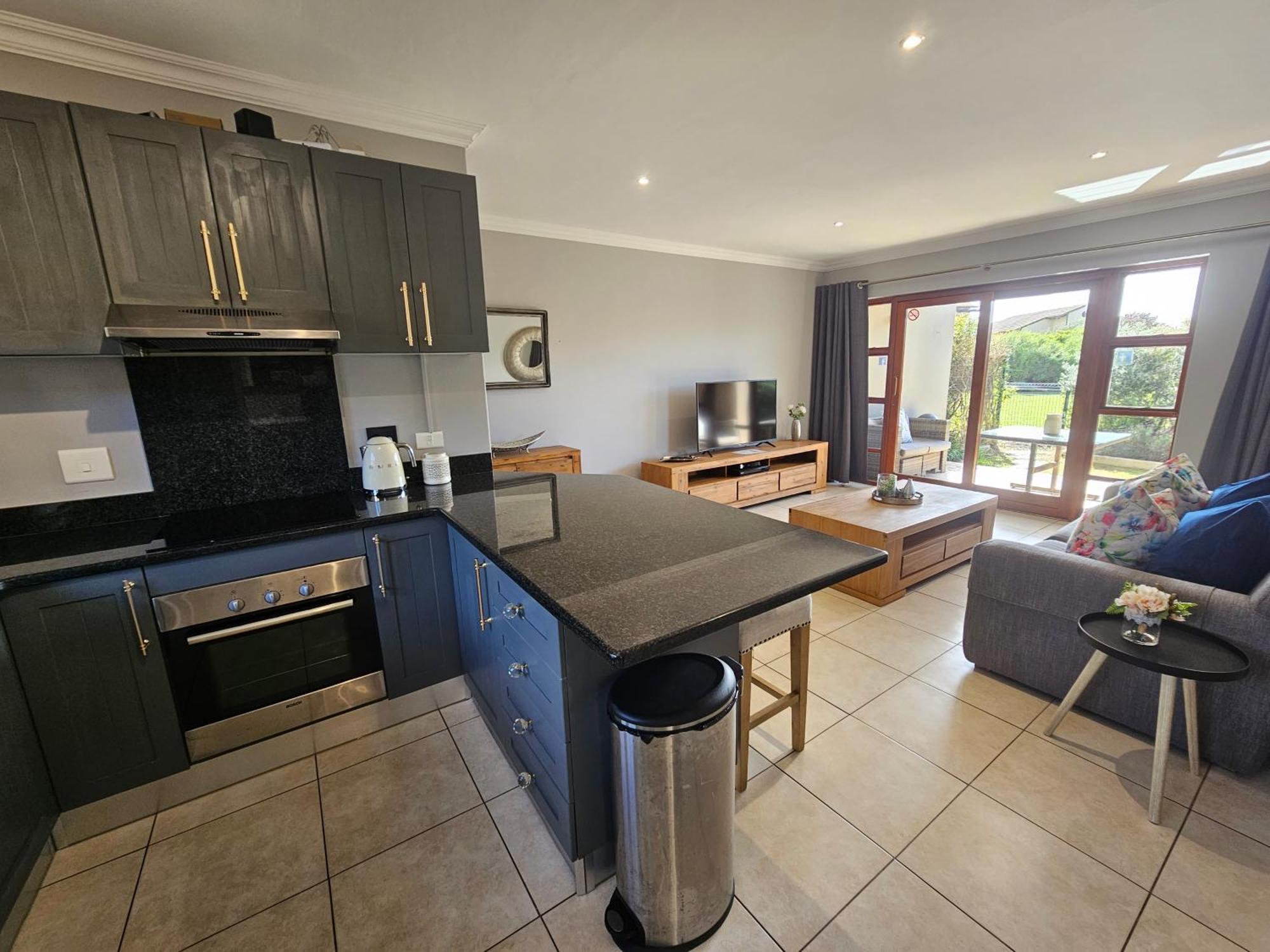 Six Whale Rock Gardens With Back Up Power For Load Shedding Lejlighed Plettenberg Bay Eksteriør billede